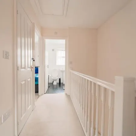 Contractors - Family - Relocators Holiday home *